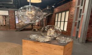 Fünf Doria Leuchten Glasdesign