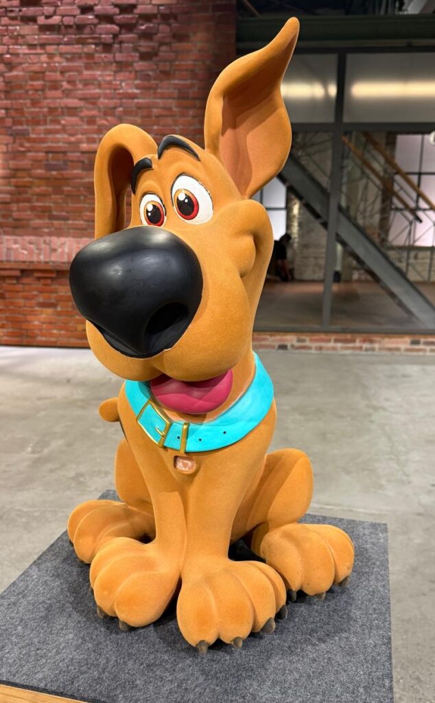Scooby Doo Figur groß und bunt